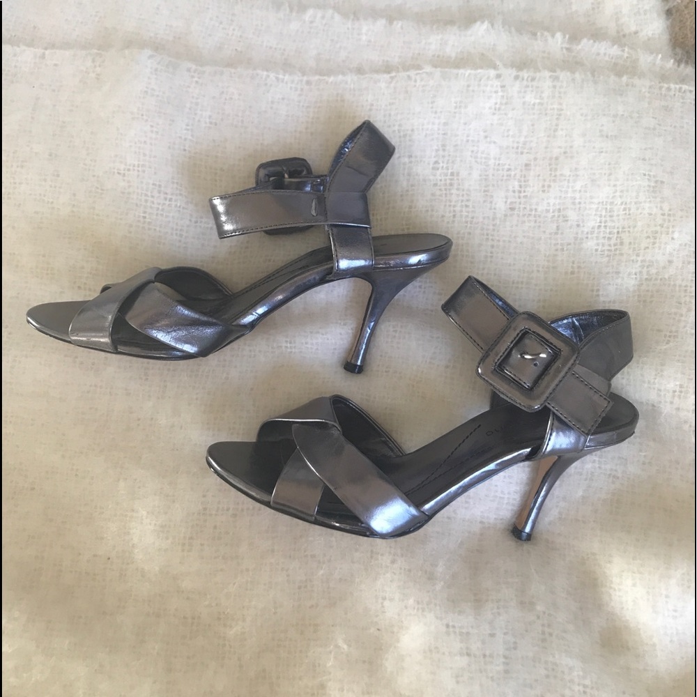 Ann Marino • dark Silver heels